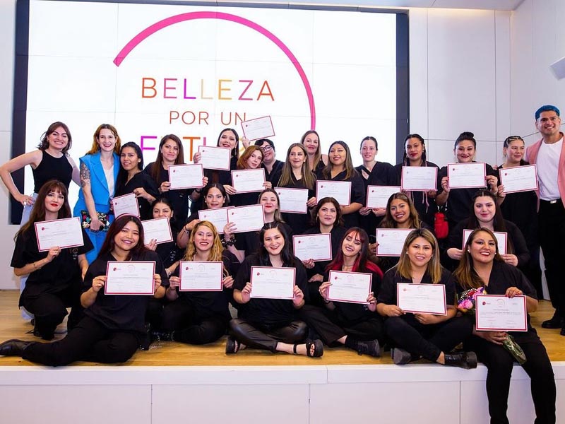 Graduadas de Belleza por un Futuro