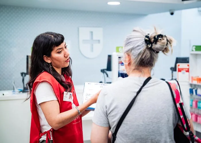 Farmacity se sumó a la campaña “Intransmisible” de Fundación Huésped